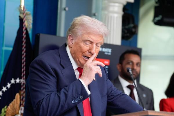 Trump: Ruşii ar fi ajuns în 4 ore la Kiev, dar un general a greşit. "Nu cred că mai e prin preajmă"