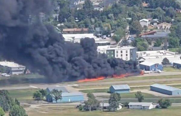 Un avion a lovit la aterizare mai multe aeronave aflate pe pista unui aeroport din Montana