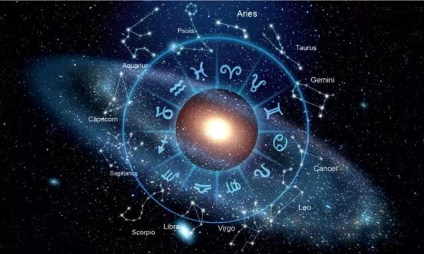 Horoscop weekend 16-17 august. Nativii care trăiesc emoţii puternice. Toată atenţia va fi asupra lor