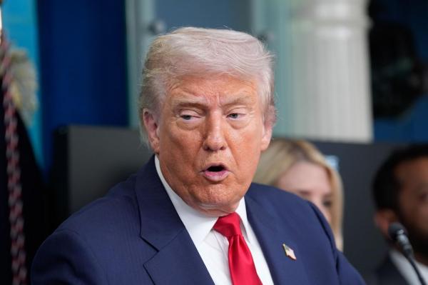 Donald Trump anunţă "progrese mari în privinţa Rusiei", înainte de întâlnirea cu Zelenski şi liderii europeni