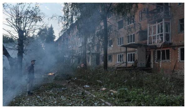 Ruşii au bombardat oraşul ucrainean Harkov. Trei persoane, între care un copil de doi ani, au murit