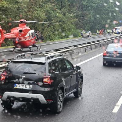 Accident bizar pe A1, Bucureşti - Piteşti: o maşină a lovit doi pietoni. În ce stare sunt victimele