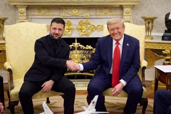 Cât costă şi de unde poate fi cumpărat sacoul purtat de Zelenski la întâlnirea cu Trump de la Casa Albă