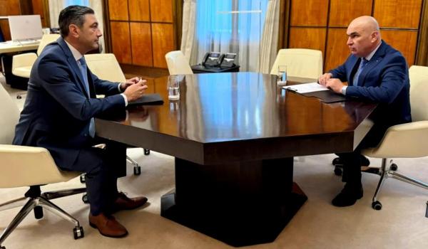 Premierul Bolojan a discutat cu procurorul general Alex Florenţa despre reforma pensiilor magistraţilor