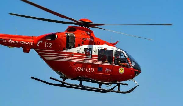 Fetiţă de 9 ani găsită inconştientă la Bâlea Lac, salvată cu ajutorul elicopterului SMURD