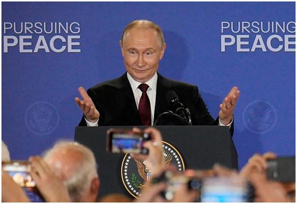 Vladimir Putin, la conferinţa de presă Alaska, în cadrul întâlnirii cu Donald Trump - 15 august 2025