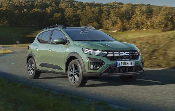 Dacia Sandero, cea mai vândută maşină în Europa după primele 7 luni din 2025