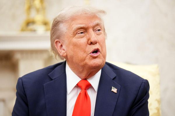 Donald Trump vrea să schimbe numele Pentagonului în Departamentul de Război