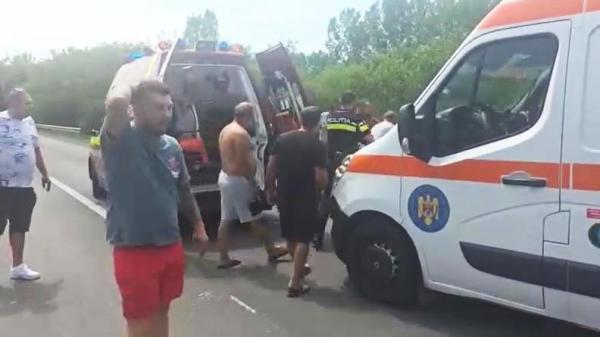 Sfârșit tragic pentru o fetiță de 7 ani, în Mehedinți. Un microbuz a lovit-o mortal în timp ce traversa drumul