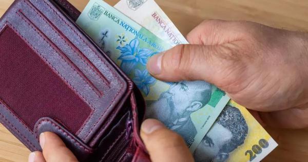 Când intră pensiile pe card în octombrie 2025