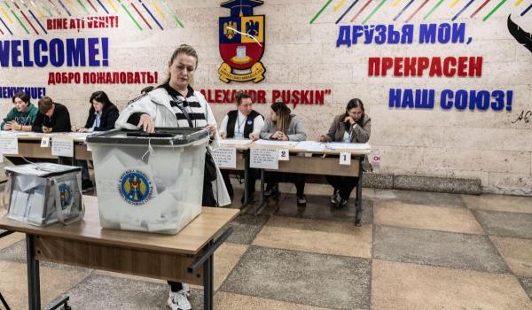 Rusia recunoaște cu greu înfrângerea din Moldova. TASS a anunţat iniţial că partidele pro-ruse au câştigat