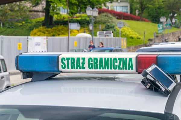 Incident la frontiera NATO: resturi de obiect zburător, descoperite în Polonia