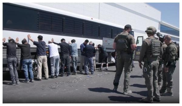 Imbold pentru deportările începute de Donald Trump