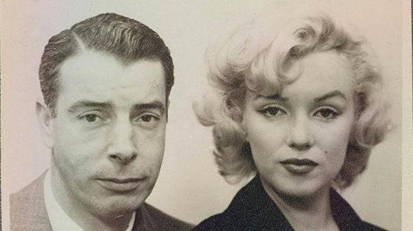 Pe 14 ianuarie 1954, Marilyn Monroe se căsătorește cu fostul star de baseball Joe DiMaggio