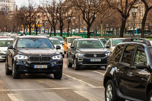 Şoferii lăsaţi fără permis, puşi să îşi plătească şi impozitele pentru a-l recupera