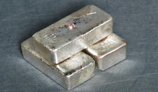 Trofeul echipei campioane la handbal a Germaniei, topit după furt: "Nu a mai rămas decât un lingou de argint"