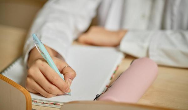 Ministerul Educaţiei testează un nou sistem de notare. Ce s-ar putea schimba la admiterea la liceu