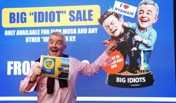 Elon Musk își întreabă urmăritorii dacă să cumpere Ryanair, după ce l-a numit "idiot" pe șeful companiei