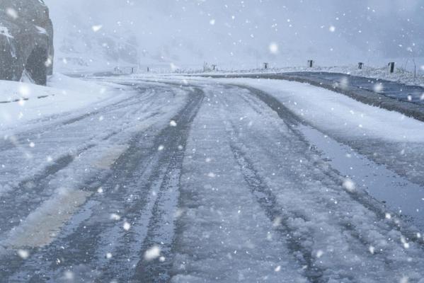 Şase județe intră sub avertizare de cod portocaliu de ploi torențiale și viscol până marți seară