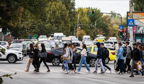 Sondaj INSCOP. Instituţiile în care românii au cea mai mare încredere