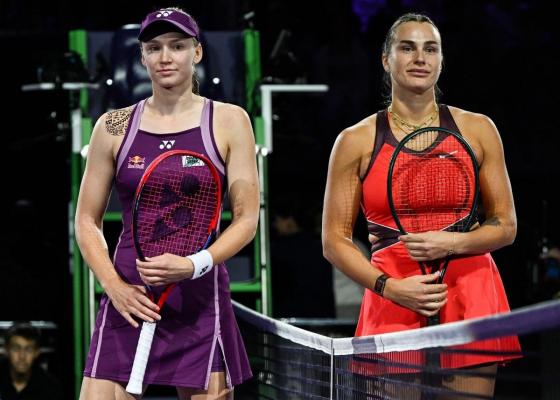 Elena Rybakina şi Aryna Sabalenka se înfruntă în finala feminină de la Australian Open 2026