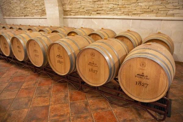 Purcari vrea să cumpere integral prima cramă privată din România după 1989