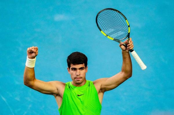 Carlos Alcaraz s-a calificat în premieră în finala Australian Open
