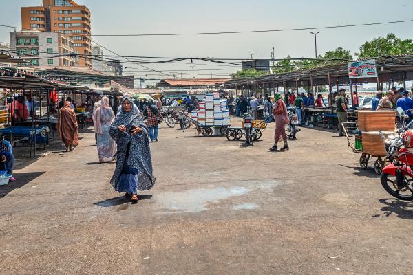 Explozie în Iran. Două etaje distruse într-un bloc din Bandar Abbas. În Ahvaz, patru persoane au decedat