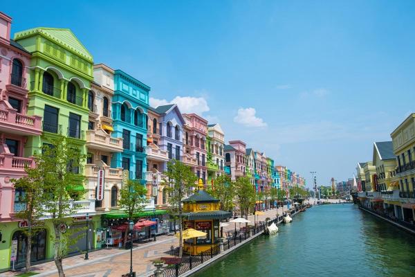 Cel mai ieftin city break din lume. Ce poți cumpăra cu mai puțin de 7 euro