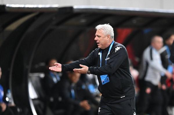 Marius Şumudică este noul antrenor principal al echipei Al Okhdood din Arabia Saudită