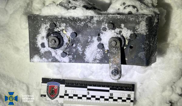 Ucraina a publicat primele imagini cu rămăşiţele rachetei rusești Oreșnik, după atacul din Liov