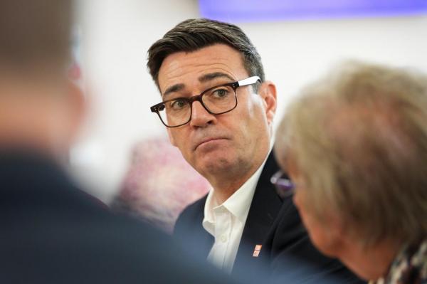 Premierul britanic Andy Burnham acuză Rusia de ingerinţă în referendumul pentru Brexit din 2016