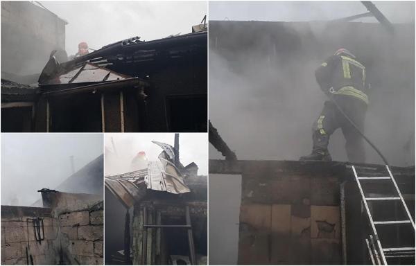 Incendiu puternic în Brăila. Trei case cuprinse de flăcări, o femeie, intoxicată cu fum