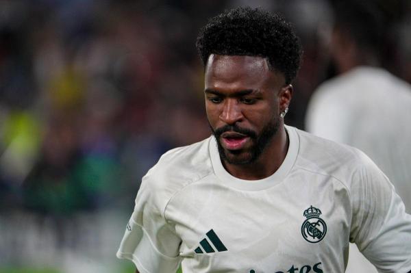 Vinicius a fost suspendat pentru că a tras un adversar de păr
