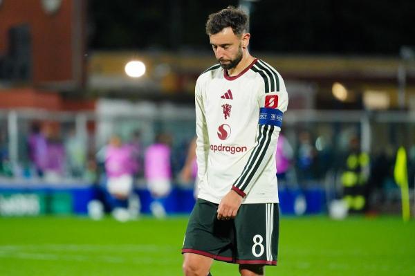 Bruno Fernandes, căpitanul lui Manchester United, contestă tactica aleasă de antrenorul Michael Carrick