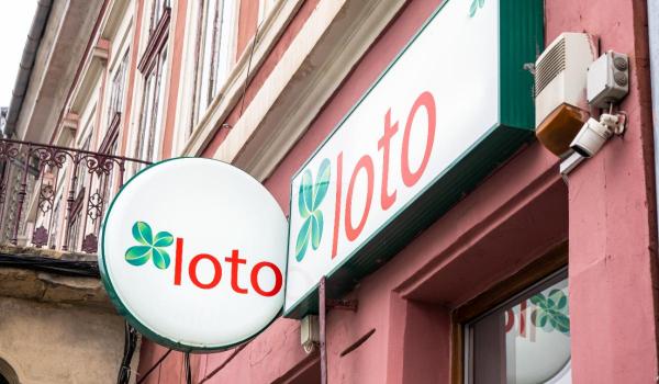 Cine e norocosul care a câştigat 3 milioane € la Loto cu un bilet de 24 de lei. Vrea să mai joace