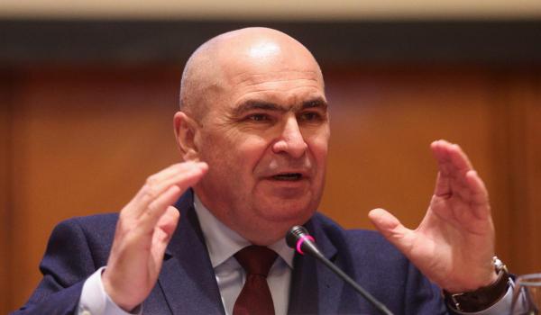 Preşedintele ACoR, către Bolojan: "Folosiţi cuvântul pachet, n-ați făcut altceva decât să ne împachetaţi"