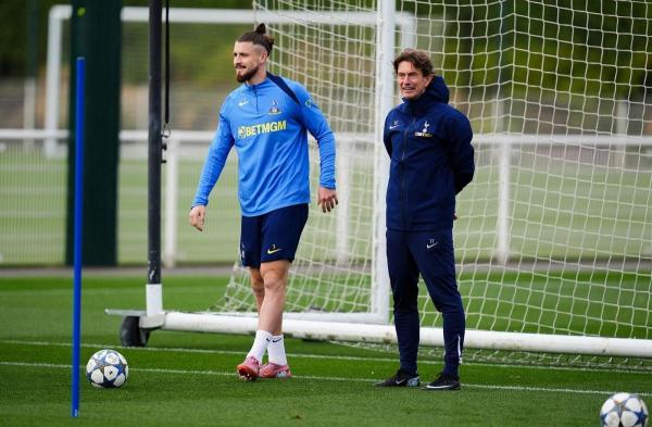Thomas Frank nu mai este antrenorul lui Radu Drăguşin la Tottenham Hotspur