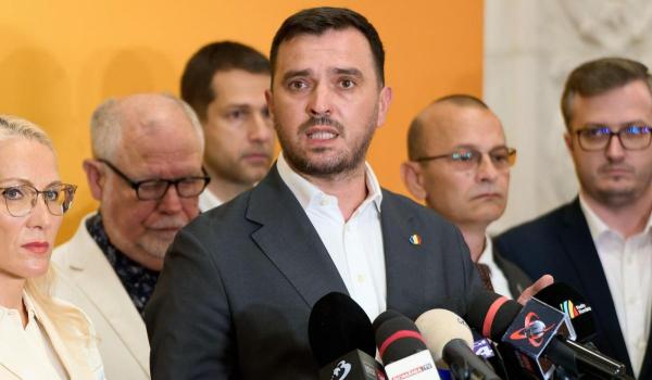 AUR: "Populația a obosit de atâta 'reformă' haotică. S-a ajuns la limita de jos"