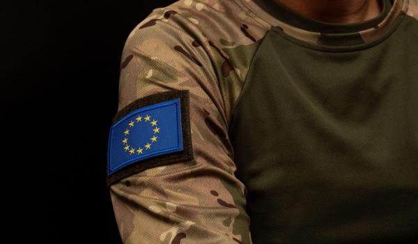 Oficial UE: "Europa are nevoie de o forţă rapidă de 80.000 de oameni care să înlocuiască trupele americane"