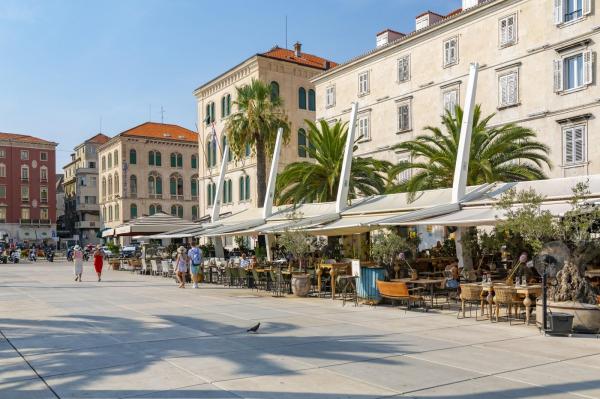 Oraşul turistic care a interzis consumarea alcoolului după ora 20