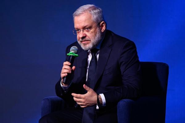 Galuşcenko, fost ministru ucrainean, prins cănd voia să iasă din ţară. Anchetă pentru o şpagă de 100 mil. $