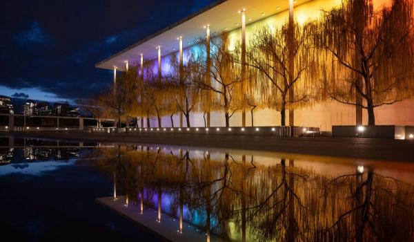 Donald Trump închide emblematicul Kennedy Center