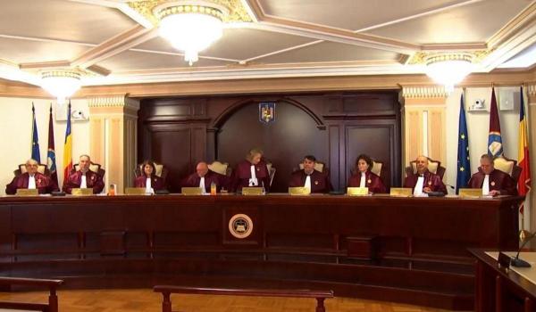 Proiect de lege pentru eliminarea boicotului la CCR: Judecătorii ar putea fi revocați din cauza absențelor