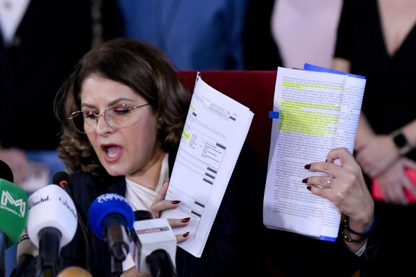 Curțile de Apel îi cer lui Nicușor Dan să întoarcă în Parlament legea pensiilor magistraților, validată de CCR