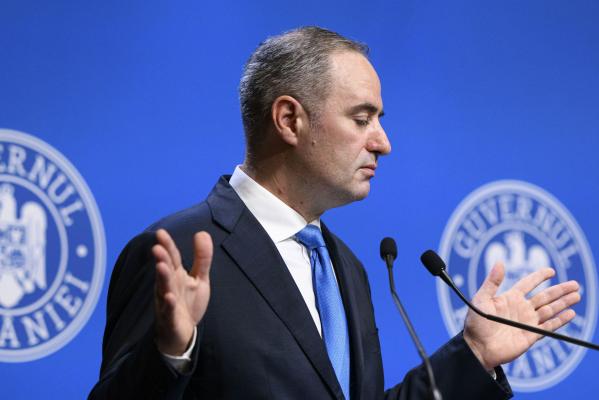 Ministrul de Finanțe, despre dezghețarea pesiilor: E prematur. Ar fi doar promisiuni