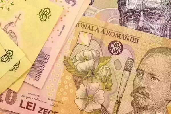 Leul românesc câştigă teren important în raport cu dolarul american