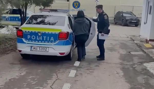 Fată de 15 ani din Ploiești, înjunghiată de o adolescentă de aceeași vârstă. Un băiat de 16 ani, complice