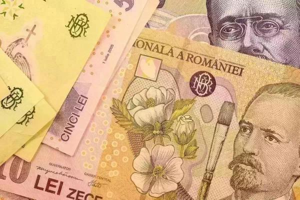 Leul românesc câştigă teren masiv în raport cu lira sterlină