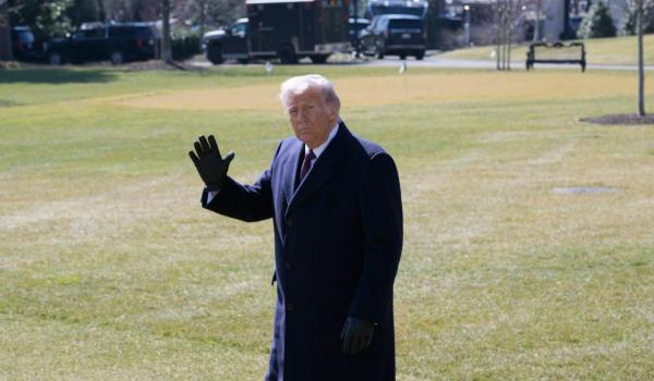 Donald Trump avertizează că e posibil să existe victime americane în contextul operaţiunii din Iran